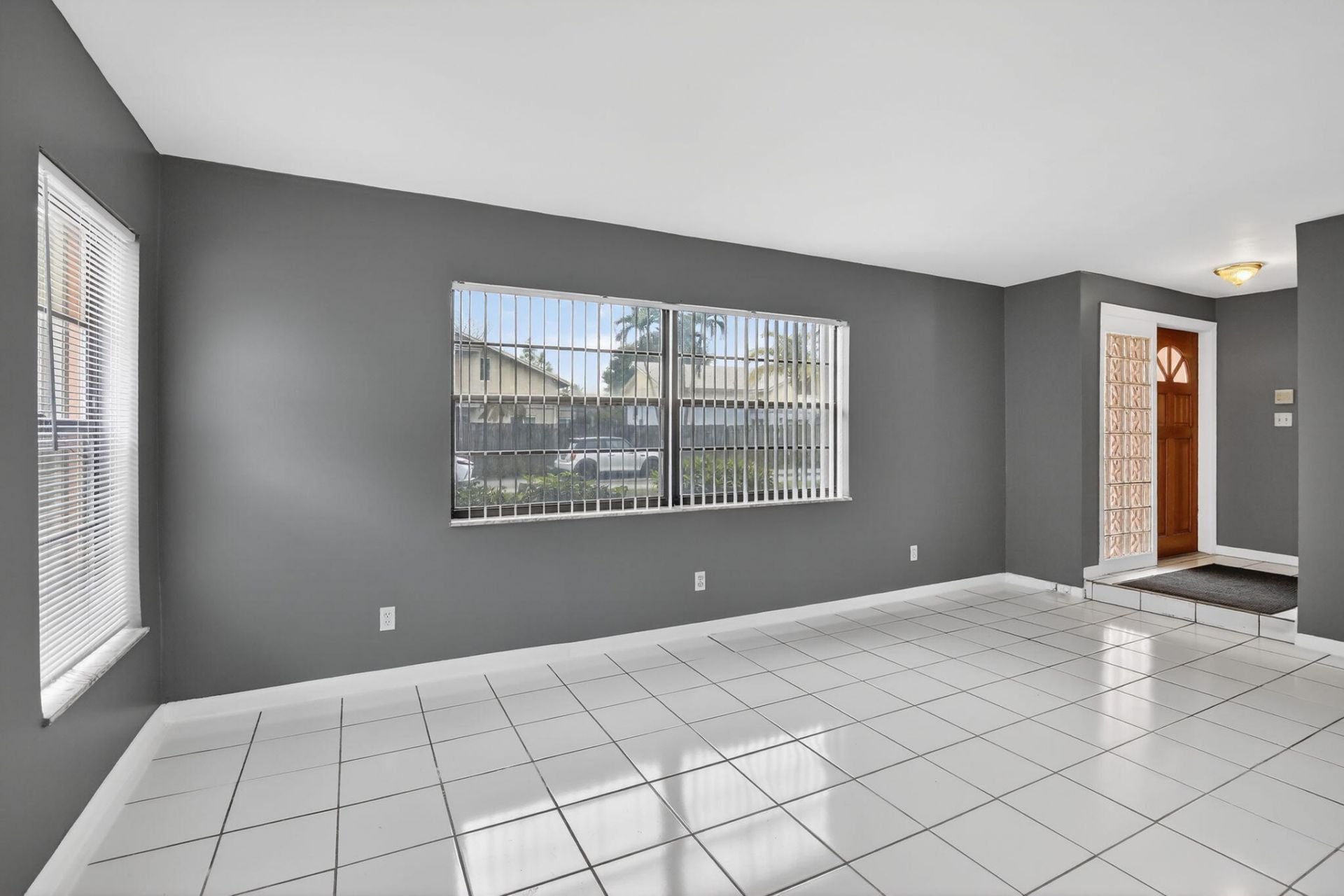 7721 NW 42nd Court, Hollywood, FL 33024 Photo