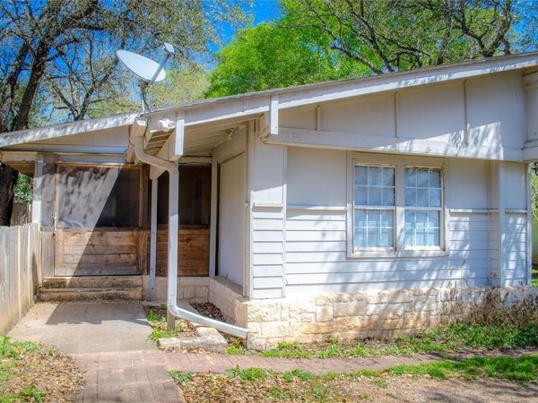 11529 Main ST, Jonestown, TX 78645