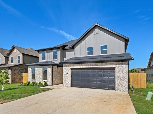 1851 Utopia Street , Centerton, AR 72719