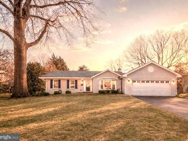 8513 BRAEBURN DRIVE, ANNANDALE, VA 22003