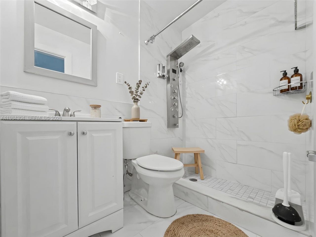 660 S Biscayne River Dr, Miami, FL 33169 Photo