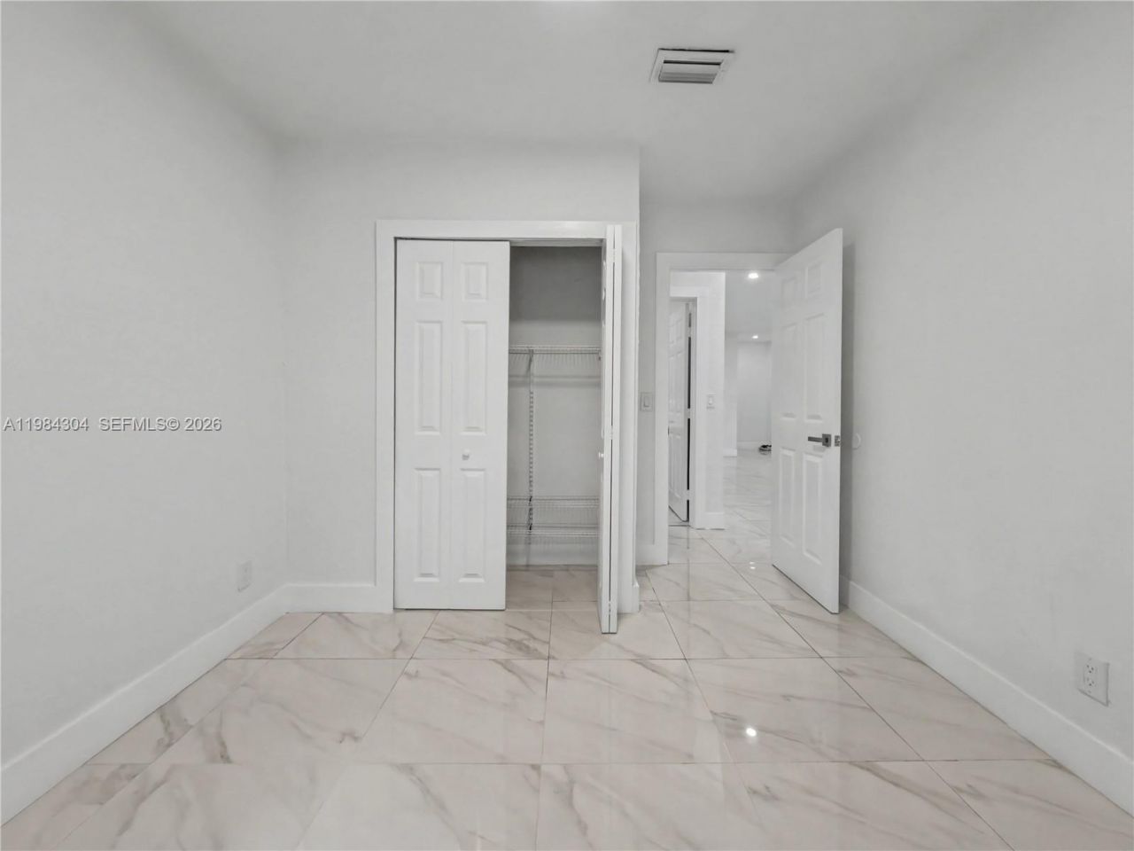 660 S Biscayne River Dr, Miami, FL 33169 Photo