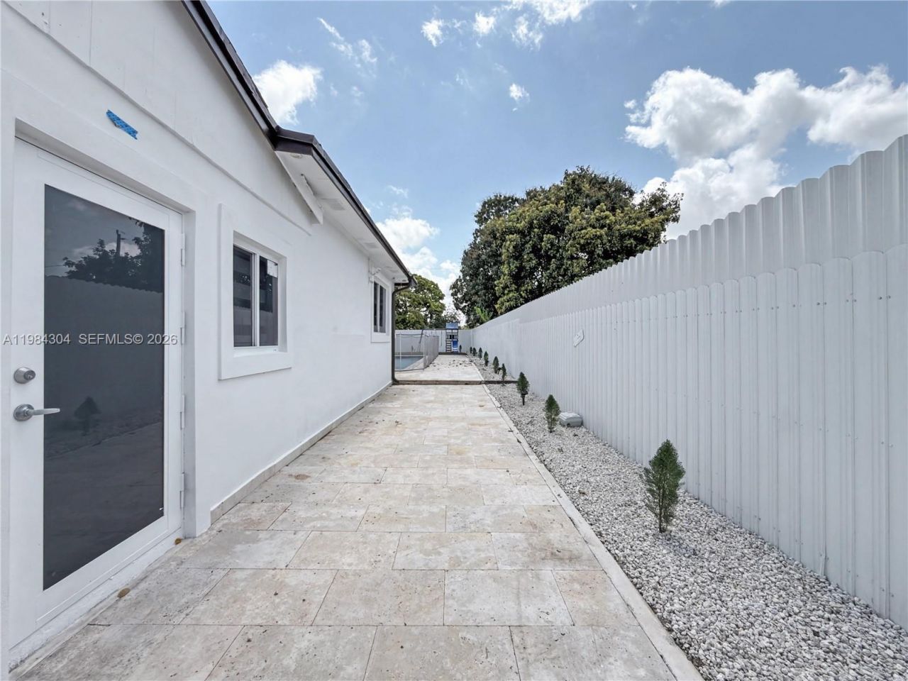 660 S Biscayne River Dr, Miami, FL 33169 Photo