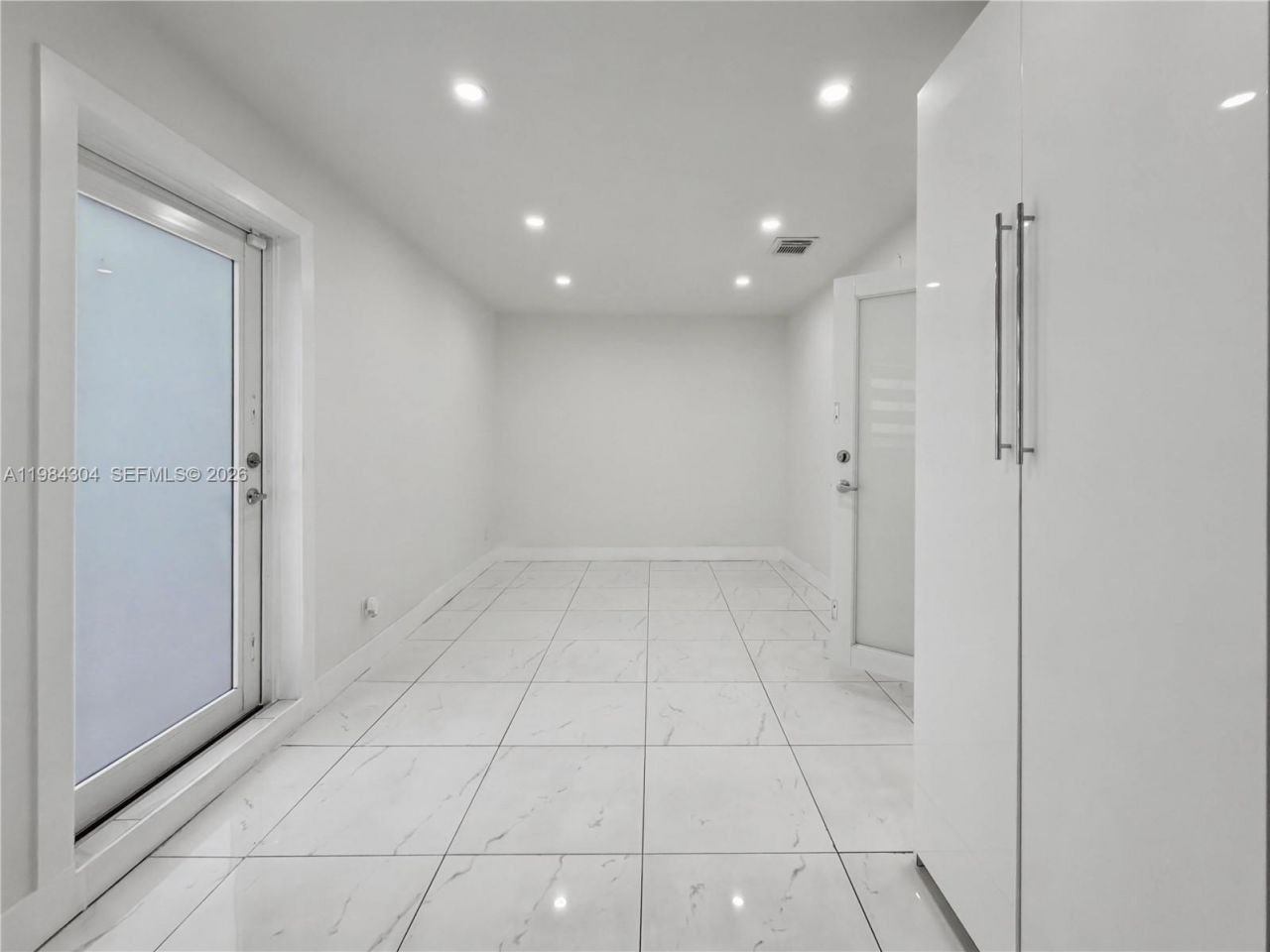 660 S Biscayne River Dr, Miami, FL 33169 Photo