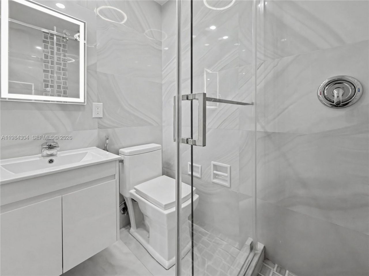 660 S Biscayne River Dr, Miami, FL 33169 Photo