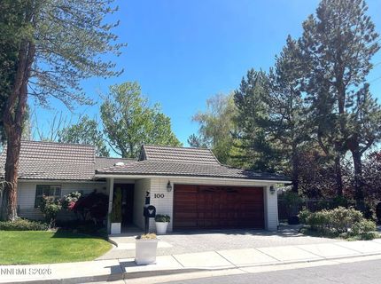 100 Moore Lane, Reno, NV 89509 Photo