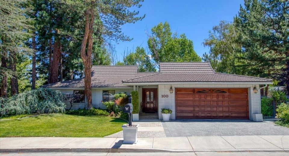 100 Moore Lane, Reno, NV 89509 Photo