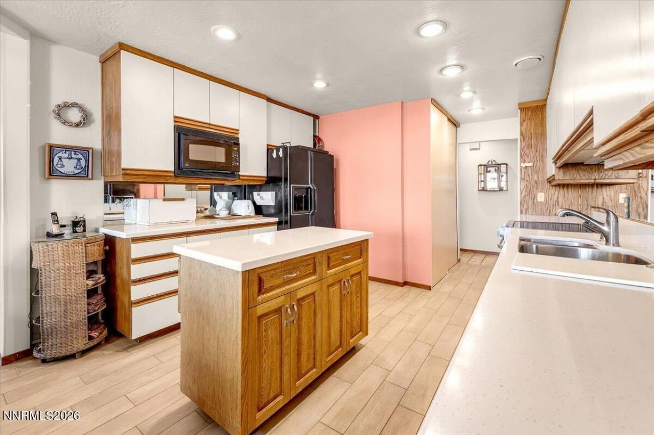 100 Moore Lane, Reno, NV 89509 Photo