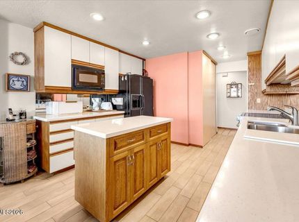 100 Moore Lane, Reno, NV 89509 Photo