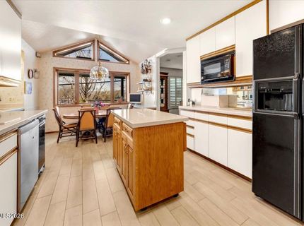 100 Moore Lane, Reno, NV 89509 Photo