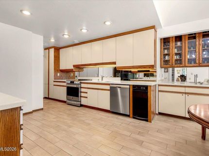 100 Moore Lane, Reno, NV 89509 Photo