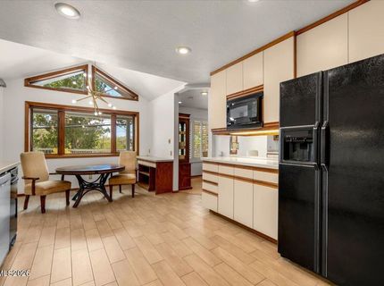 100 Moore Lane, Reno, NV 89509 Photo