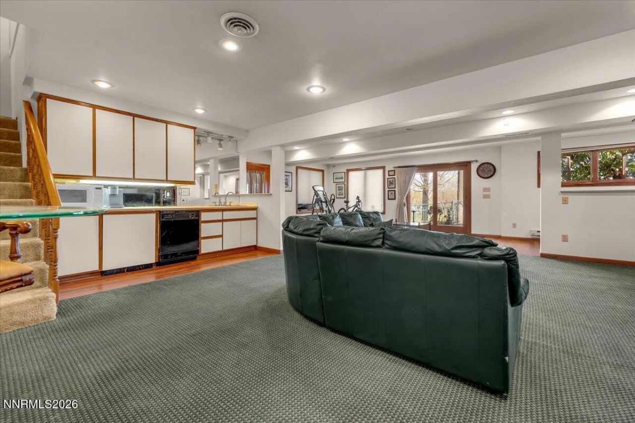 100 Moore Lane, Reno, NV 89509 Photo