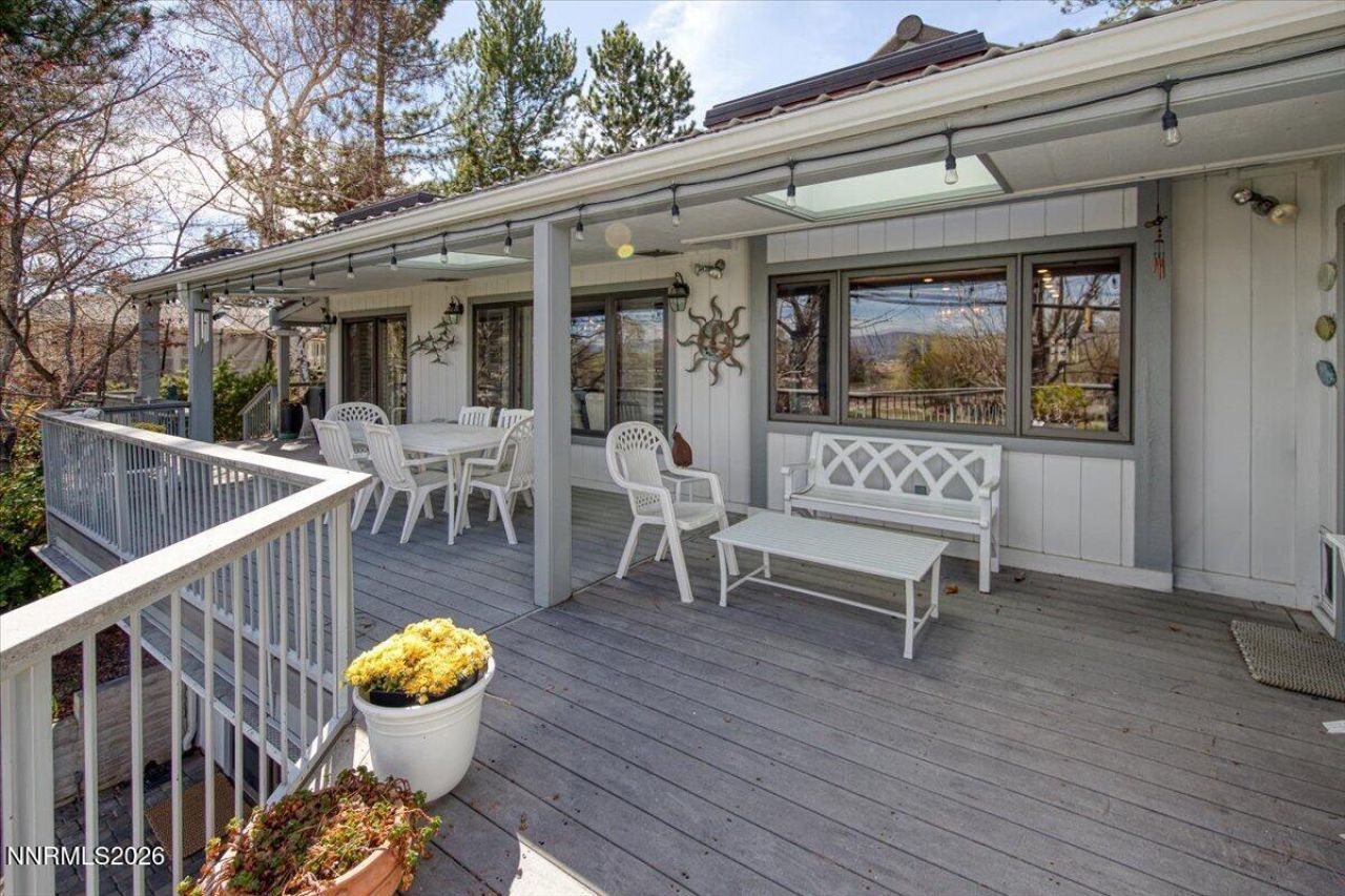 100 Moore Lane, Reno, NV 89509 Photo