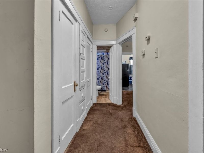 12014 Iowa Avenue, Cleveland, OH 44108 Photo 10