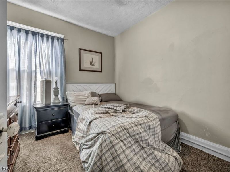 12014 Iowa Avenue, Cleveland, OH 44108 Photo 23