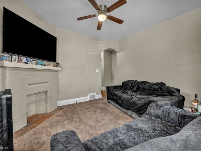 12014 Iowa Avenue, Cleveland, OH 44108 Photo 33