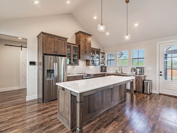 112 W Magnolia, La Vernia, TX 78121