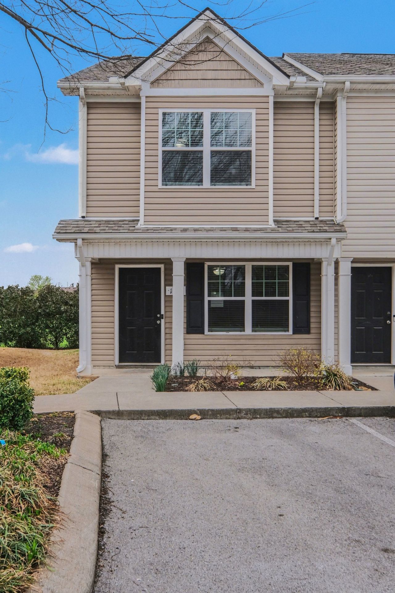 1019 Tradition Trl, Murfreesboro, TN 37130 Main Photo