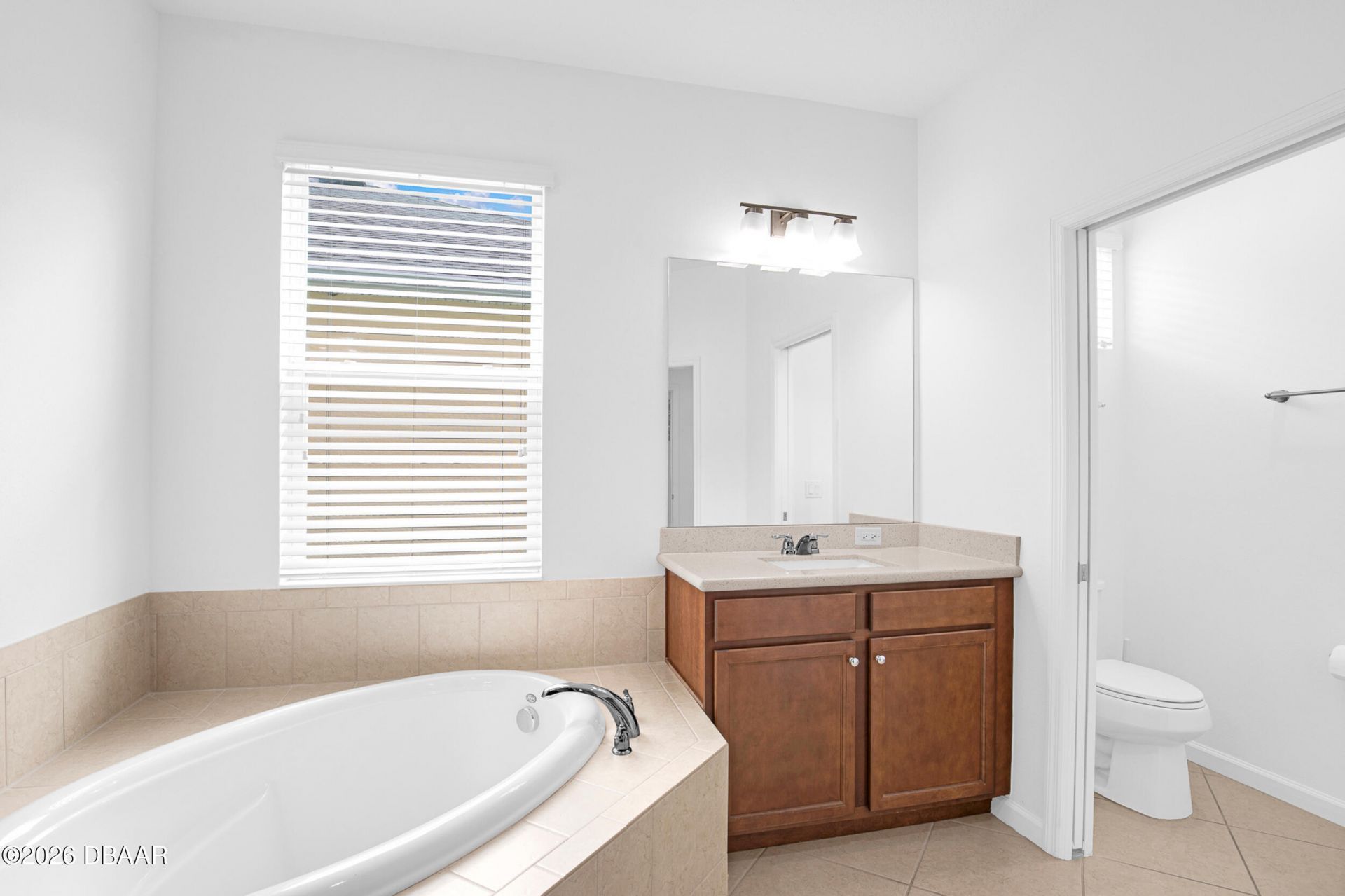 193 Island Breeze Avenue, Daytona Beach, FL 32124 Photo