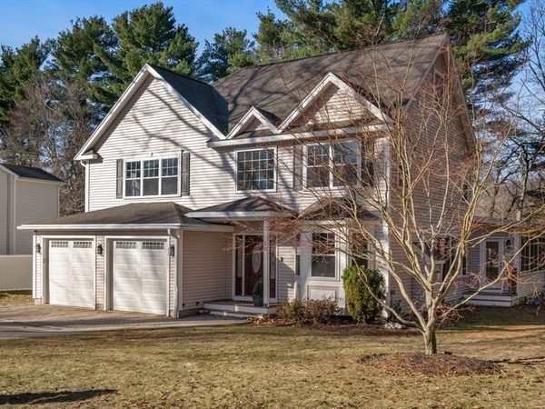 16 Castle Road, Wayland, MA 01778