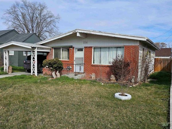 236 Meffan Ave, Nampa, ID 83651