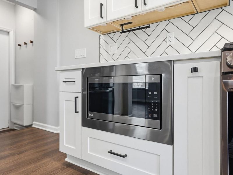 3917 Man O War Court, Columbus, OH 43221 Photo 28