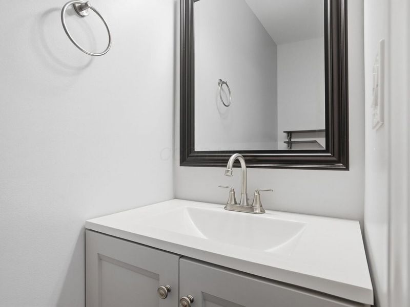 3917 Man O War Court, Columbus, OH 43221 Photo 29