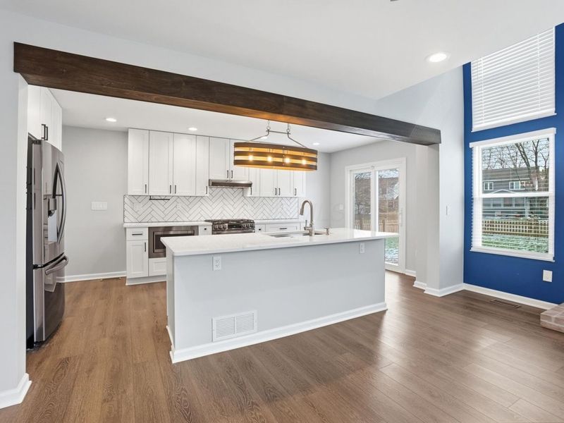 3917 Man O War Court, Columbus, OH 43221 Photo 3