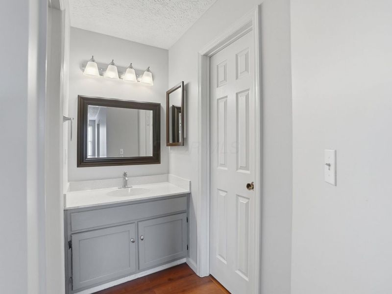 3917 Man O War Court, Columbus, OH 43221 Photo 35