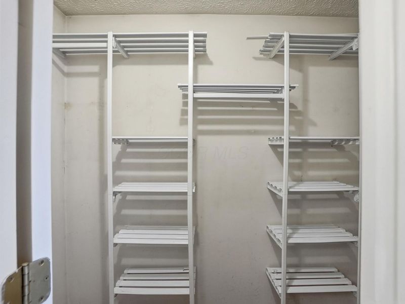 3917 Man O War Court, Columbus, OH 43221 Photo 36