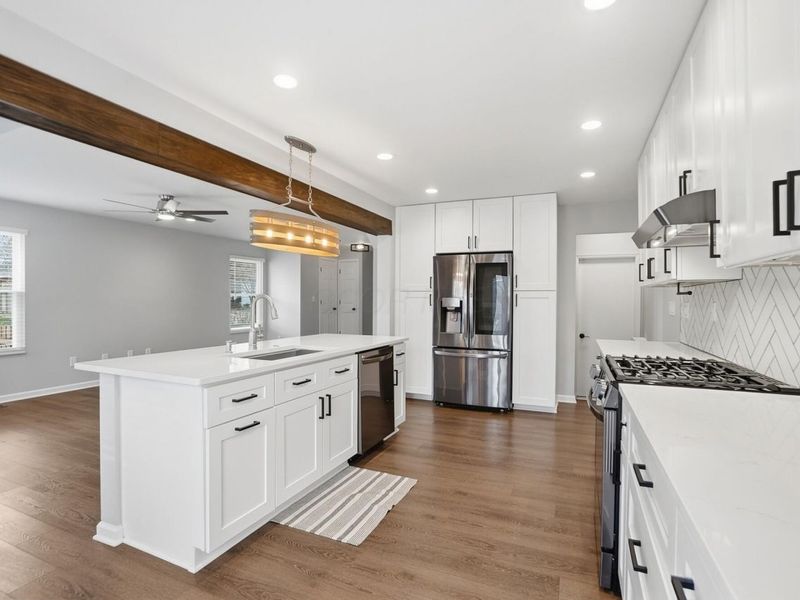 3917 Man O War Court, Columbus, OH 43221 Photo 4