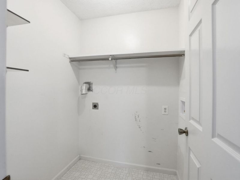 3917 Man O War Court, Columbus, OH 43221 Photo 45