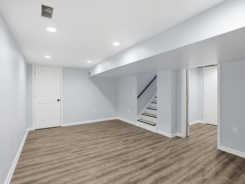 3917 Man O War Court, Columbus, OH 43221 Photo 48