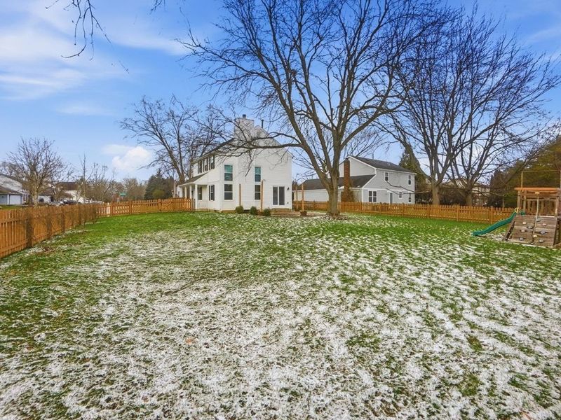 3917 Man O War Court, Columbus, OH 43221 Photo 6