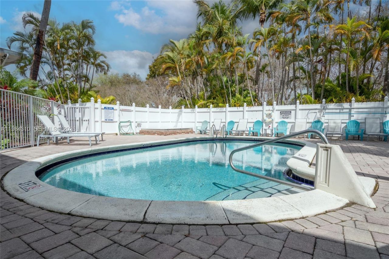 1872 NE 46th St , Unit D5, Fort Lauderdale, FL 33308 Photo