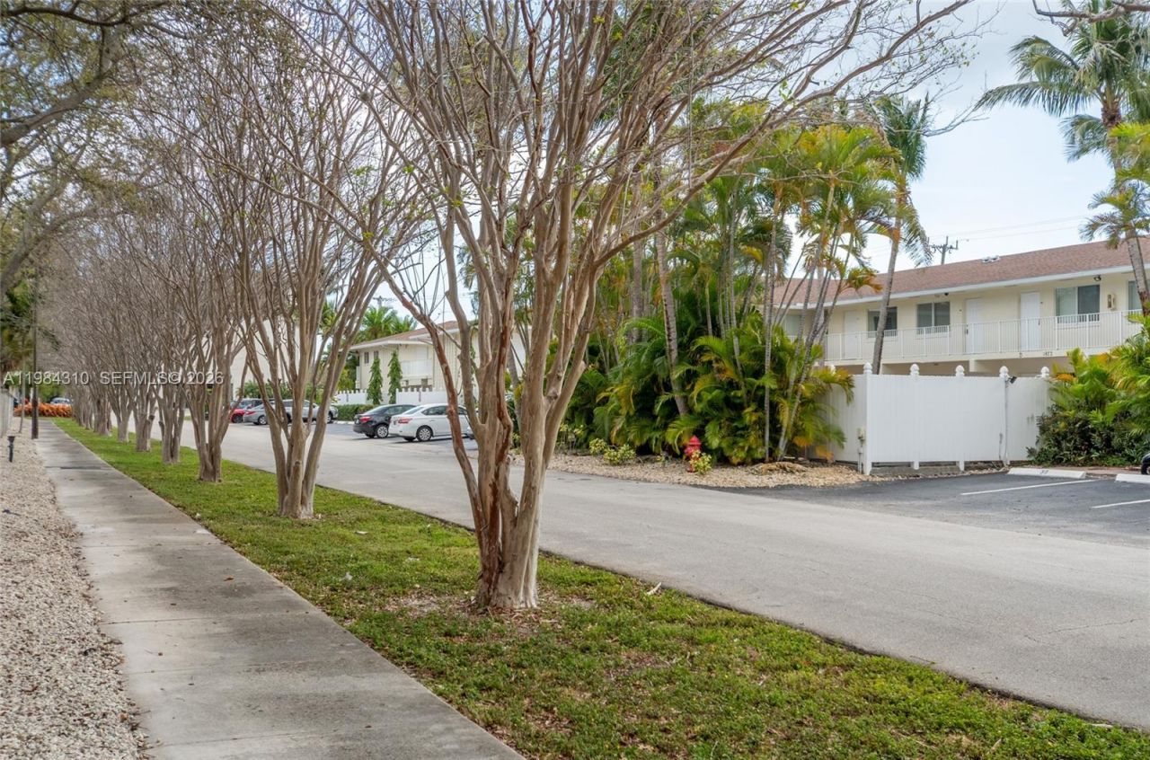1872 NE 46th St , Unit D5, Fort Lauderdale, FL 33308 Photo