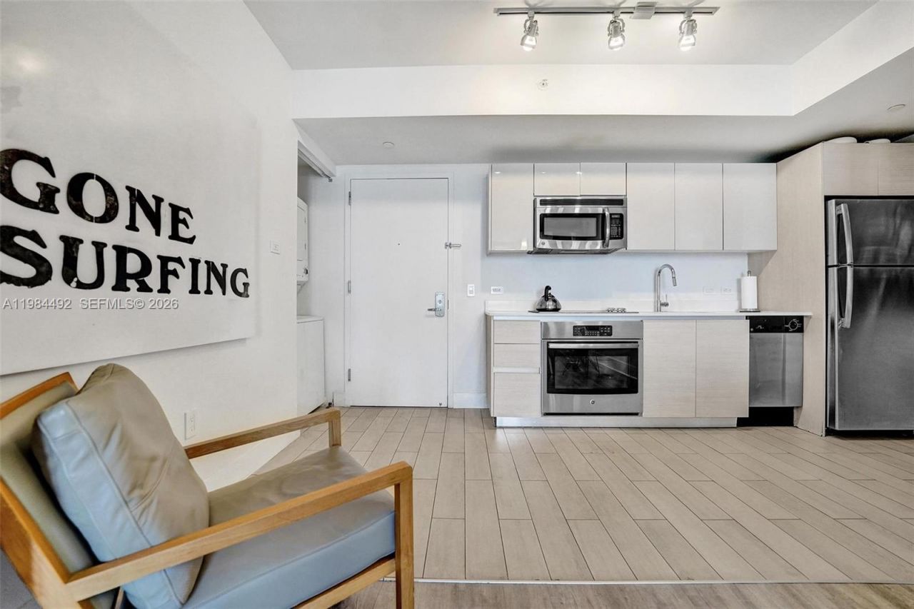 2602 E Hallandale Beach Blvd , Unit R906, Hallandale Beach, FL 33009 Photo