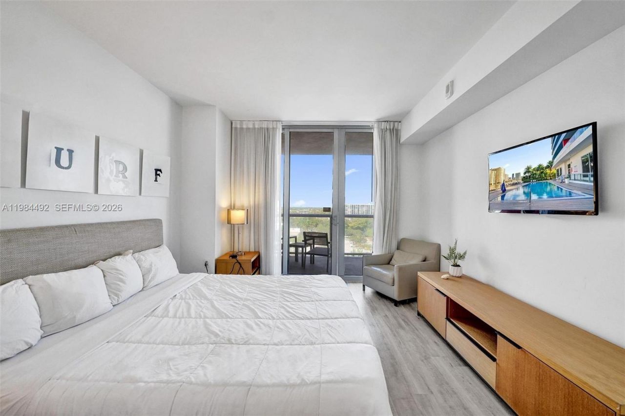 2602 E Hallandale Beach Blvd , Unit R906, Hallandale Beach, FL 33009 Photo