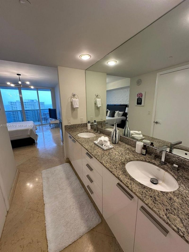 1800 S Ocean Dr , Unit 1606, Hallandale Beach, FL 33009 Photo