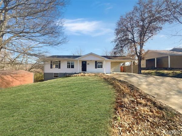 1512 Sanders Avenue , Poplar Bluff, MO 63901