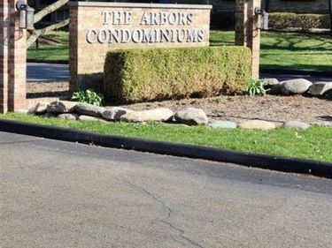 27333 Arborway Road, Southfield, MI 48033