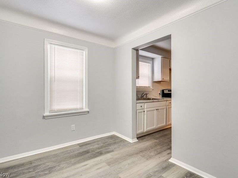 9809 Way Avenue, Cleveland, OH 44105 Photo 7