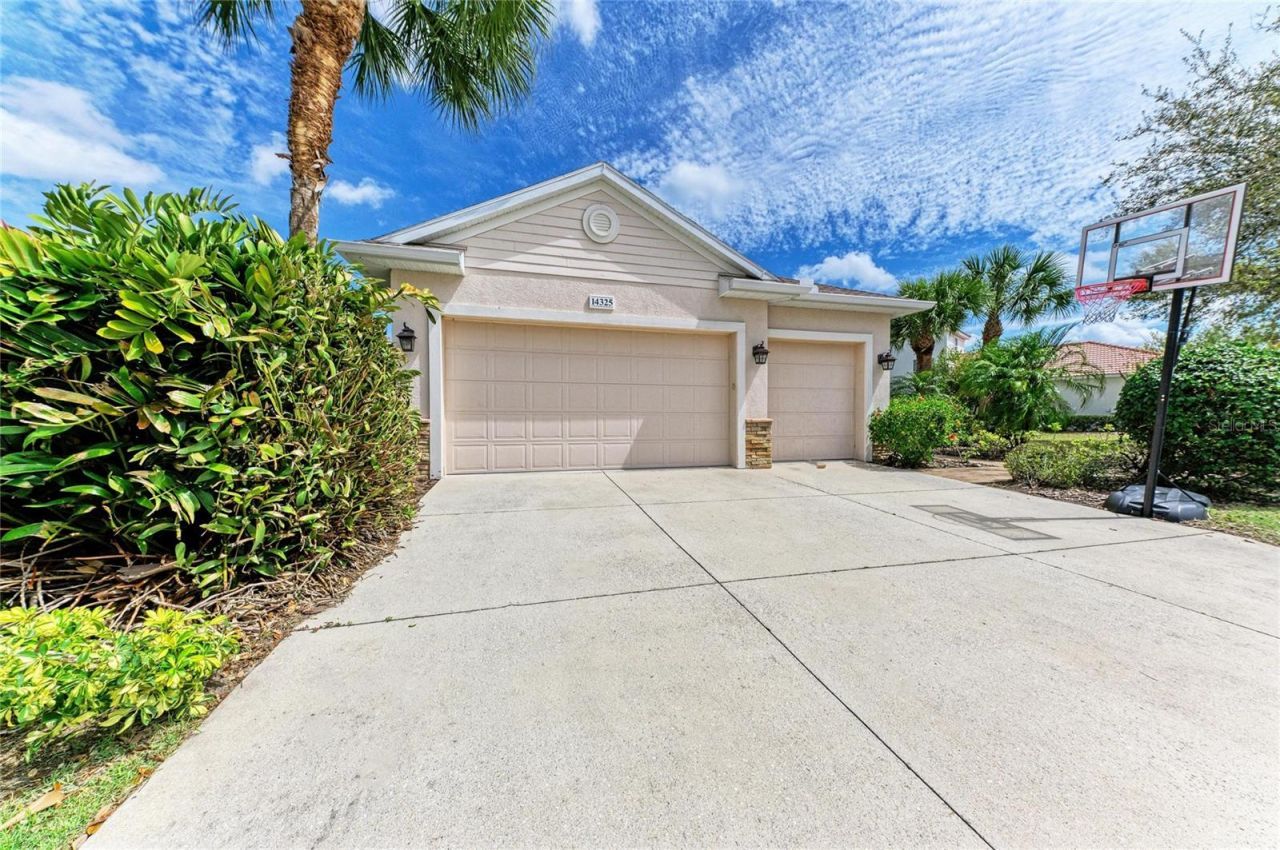 14325 Sundial Place, Lakewood Ranch, FL 34202 Photo