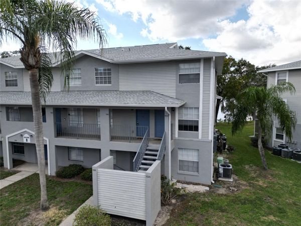 7218 E BANK DRIVE, Unit 205, TAMPA, FL 33617