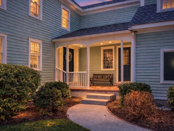 12 Fitzgerald Ln, Southborough, MA 01772