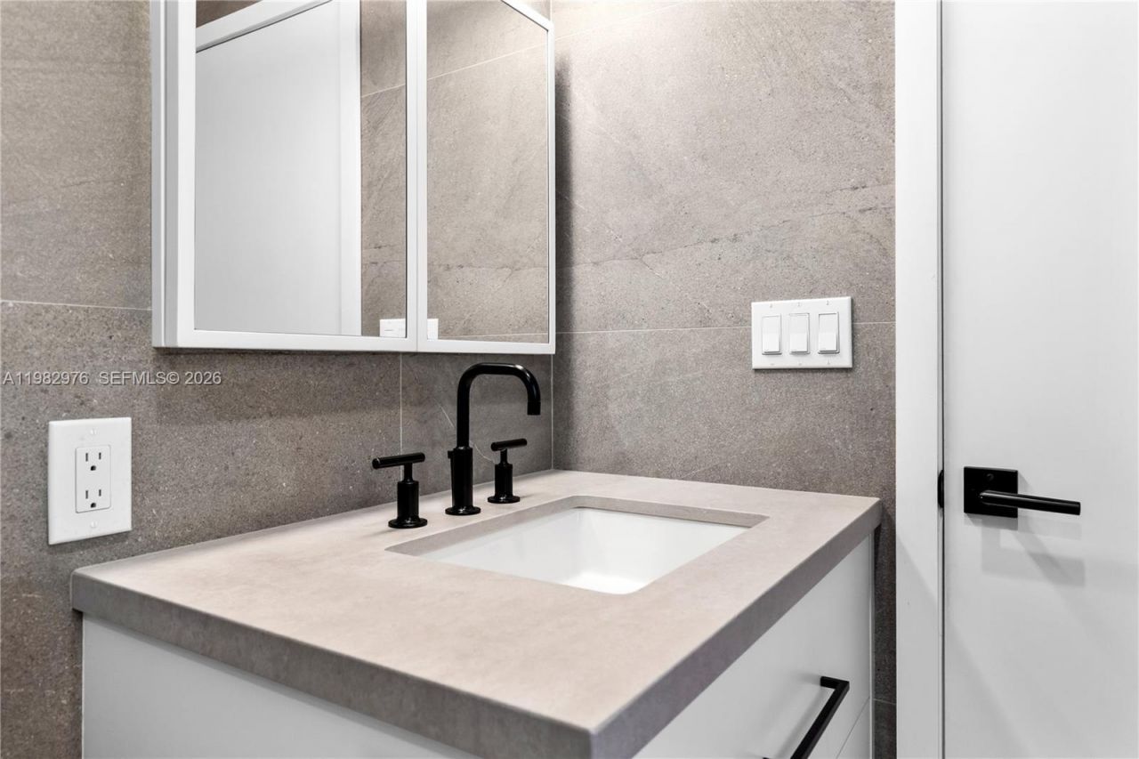 6975 SW 149th Ter , Palmetto Bay, FL 33158 Photo