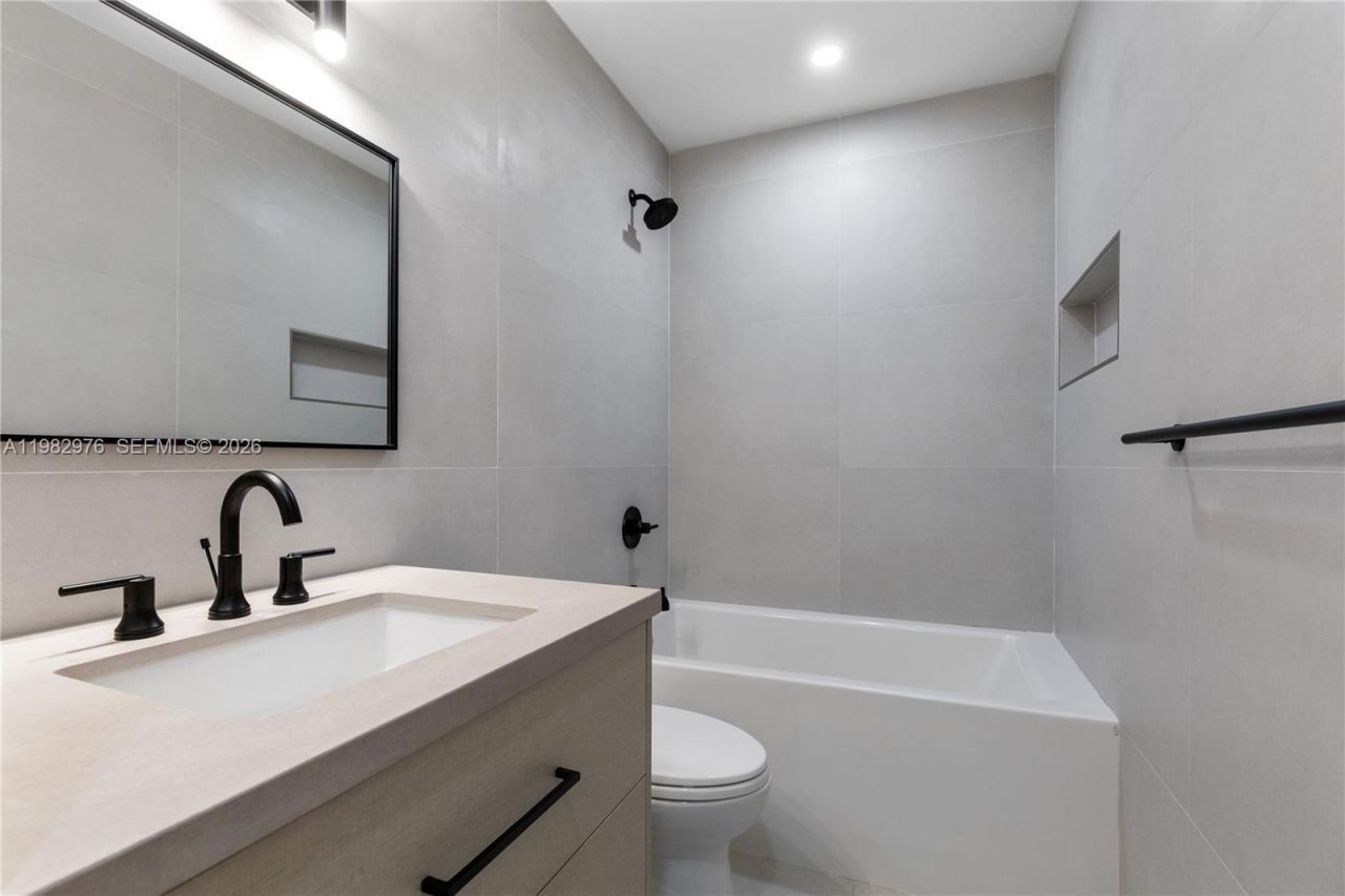 6975 SW 149th Ter , Palmetto Bay, FL 33158 Photo