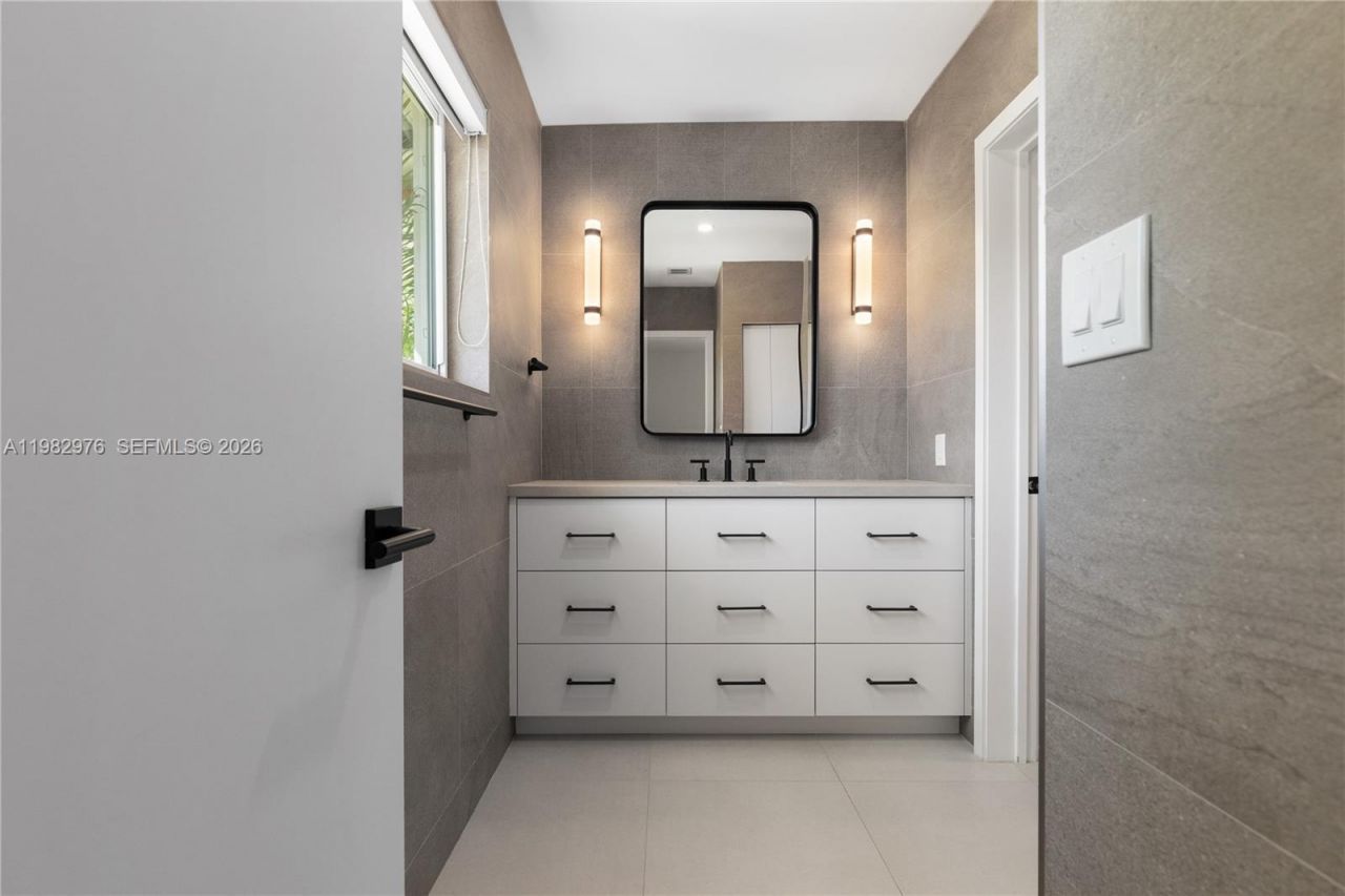 6975 SW 149th Ter , Palmetto Bay, FL 33158 Photo