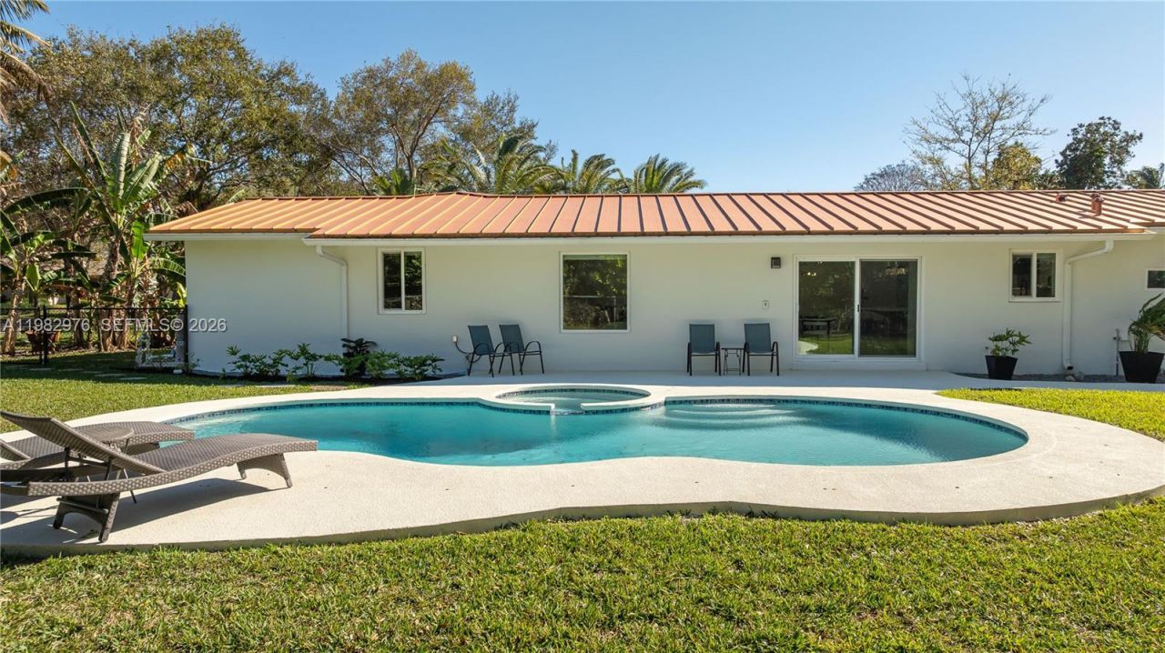 6975 SW 149th Ter , Palmetto Bay, FL 33158 Photo